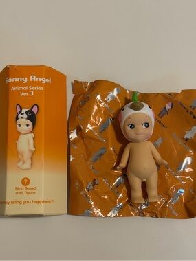 V3 Sonny Angel